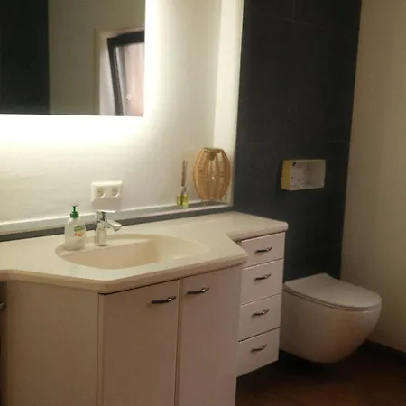 Zum Waldrand בית הארחה זינסהיים