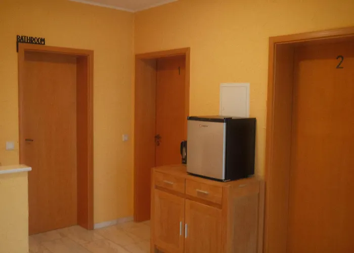 Zum Waldrand * זינסהיים